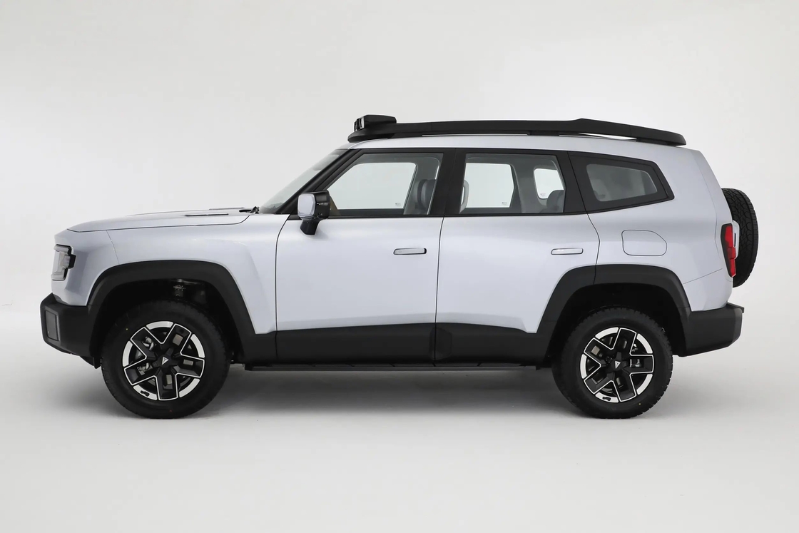 چانگان دیپ بلو شنلان G318 چهار چرخ SUV الکتریکی هیبریدی سوخت 4WD Off-road Ev ماشین منظره در امتداد خط 318 سیچوان-تیبت