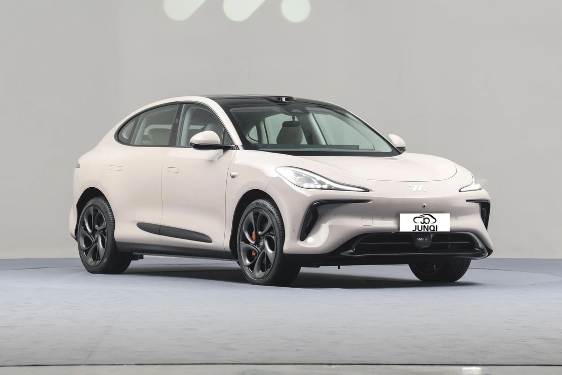 زیجی LS6 IM اتومبیل الکتریکی 4 درب 5 صندلی SUV 760 کیلومتر برد طولانی اتومبیل الکتریکی انرژی جدید