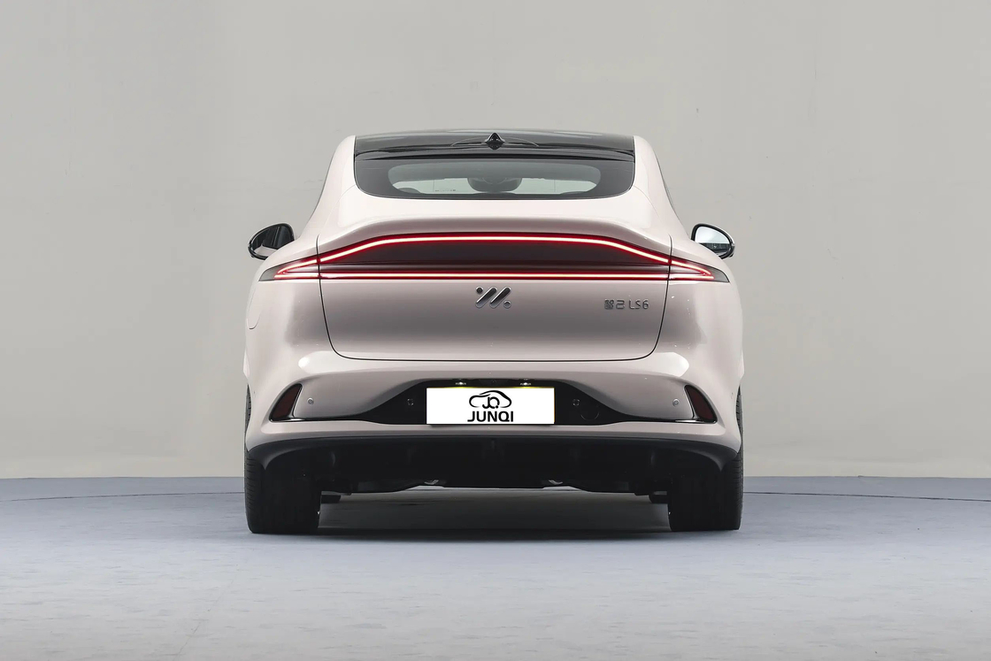 زیجی LS6 IM اتومبیل الکتریکی 4 درب 5 صندلی SUV 760 کیلومتر برد طولانی اتومبیل الکتریکی انرژی جدید