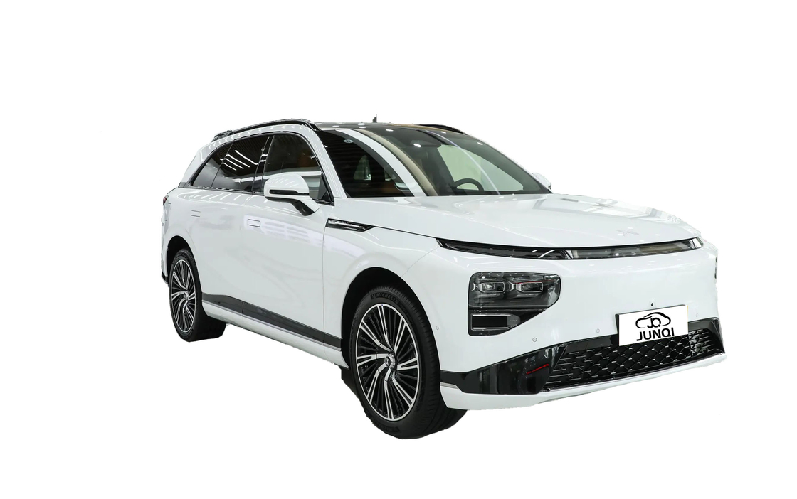 Xpeng G9 State-of-the-Art SUV الکتریکی 15.6 اینچی صفحه لمسی 12.3 اینچی ابزار