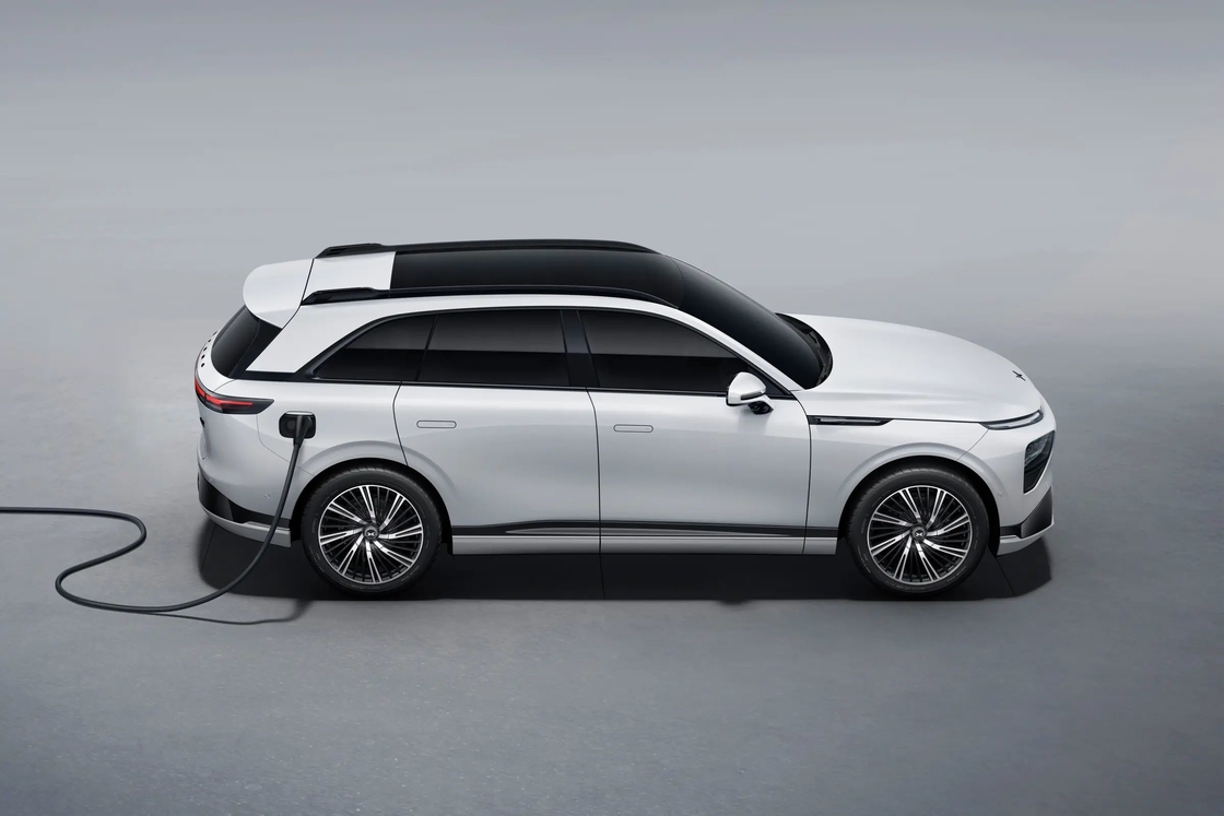 Xpeng G9 SUV خالص الکتریکی متوسط تا بزرگ 5 درب 5 صندلی طراحی منحصر به فرد توسط Xiaopeng Electric Car