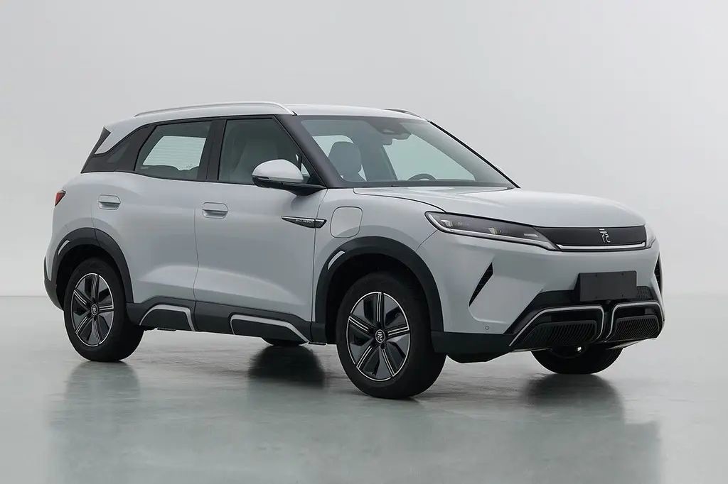 کشف قدرت BYD یوان بالا اتومبیل الکتریکی یوان بالا برای زندگی شهری