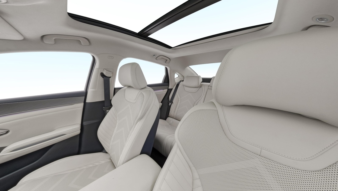 پلاگ این هیبرید FWD BYD اتومبیل الکتریکی 520km Range لوکس BYD Qin L EV