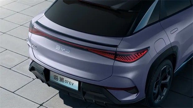 ماشين الکتريکي لوکس BYD دريچهاي چپ BYD Sea Lion 07 EV شارژ سریع 0.42 ساعت