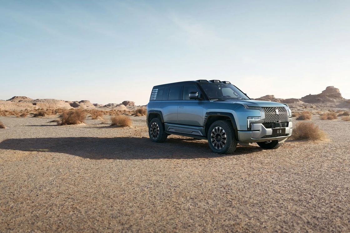 160 کیلومتر در ساعت حداکثر سرعت BYD اتومبیل الکتریکی یانگ وانگ U8 SUV الکتریکی 5 درب 5 صندلی
