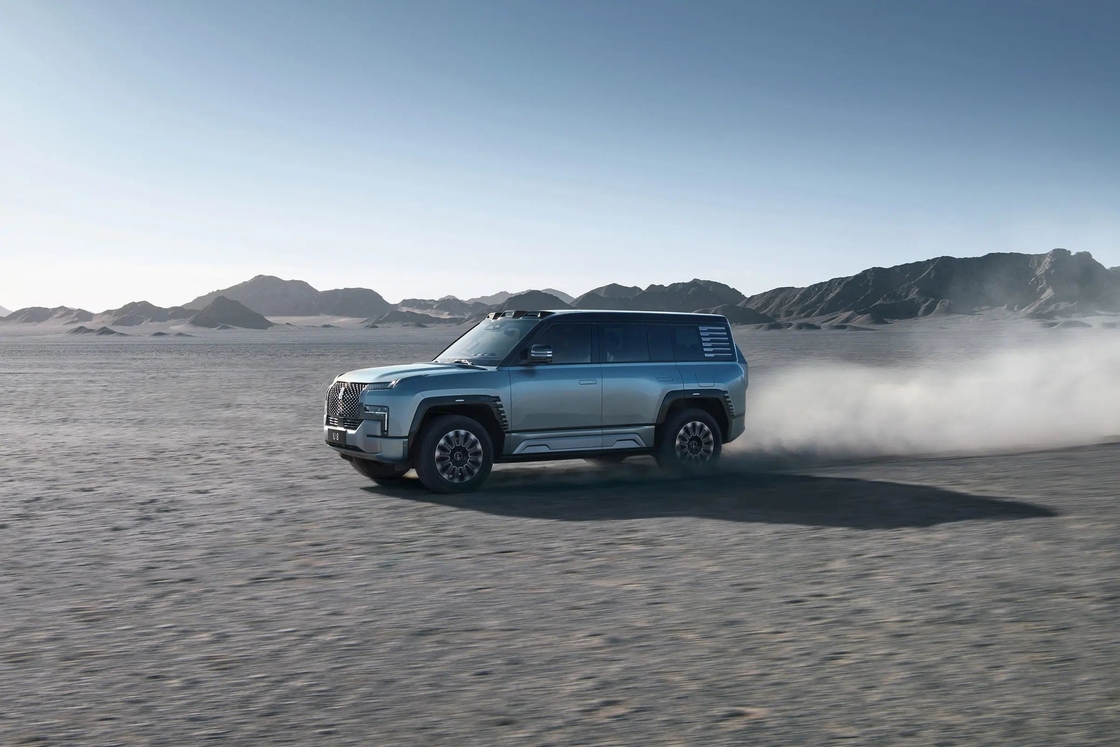160 کیلومتر در ساعت حداکثر سرعت BYD اتومبیل الکتریکی یانگ وانگ U8 SUV الکتریکی 5 درب 5 صندلی
