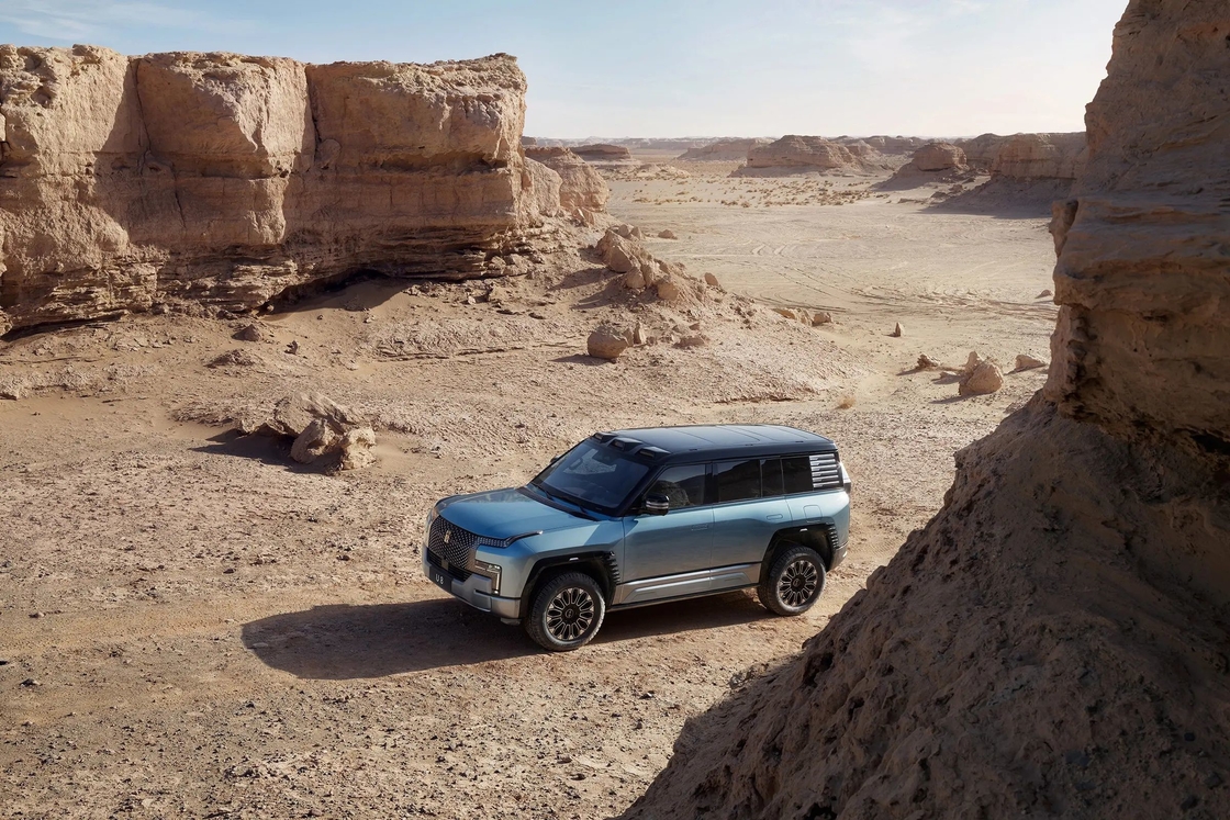 ماشین جدید Jeep SUV الکتریکی 4X4 خودرو BYD یانگ وانگ U8 ماشین بالا