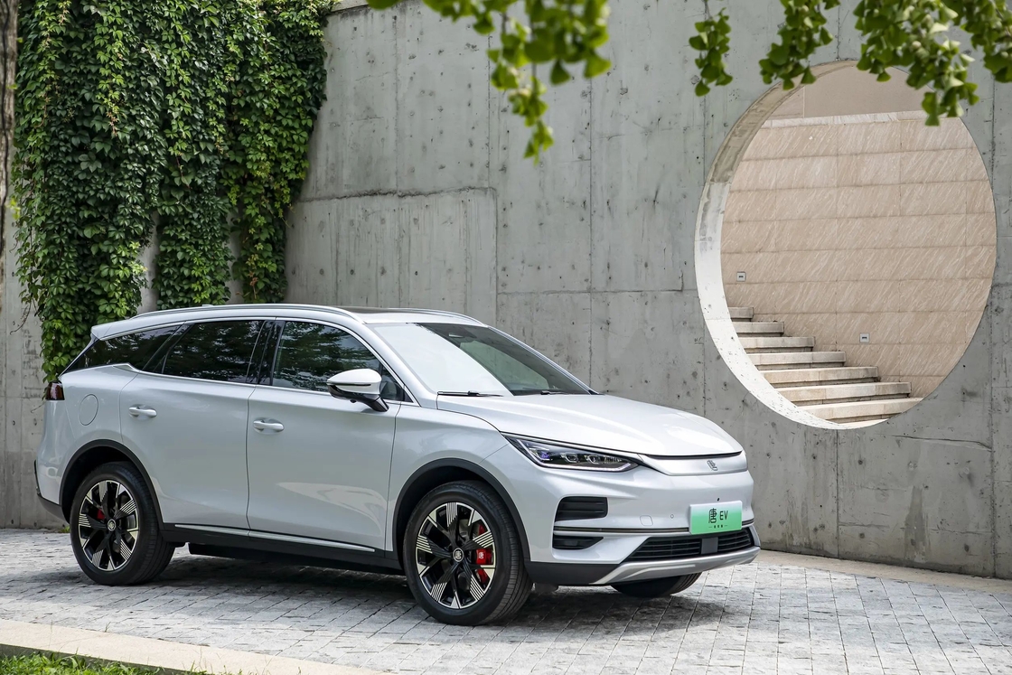 160 کيلومتر در ساعت BYD تانگ اتومبيل برقي SUV براي مسافرت هاي شهري و مسافرت هاي دور