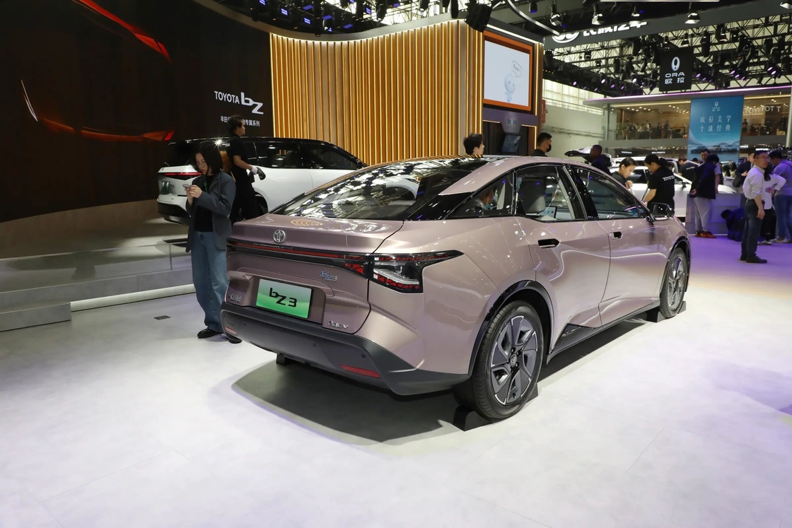160km/h حداکثر سرعت تویوتا BZ3 برقی سدان متوسط اندازه تویوتا EV Cars