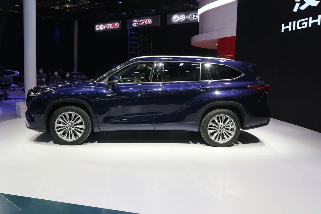 تویوتا Cross Car SUV متوسط هیبرید 2.5L 7 صندلی هانلاند 2.5L نسخه ایلیت