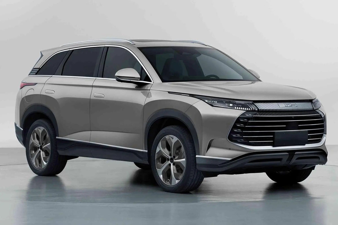 ماشین الکتریکی BYD با اندازه متوسط BYD فرگات 07 EV با صفحه نمایش چند رسانه ای کنترل مرکزی