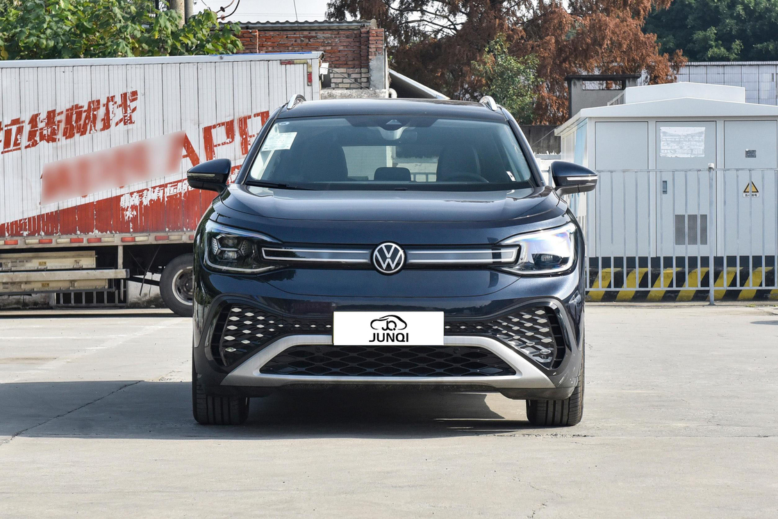 فولکس واگن ID6 فولکس واگن اتومبیل الکتریکی SUV آماده برای تجربه رانندگی نهایی