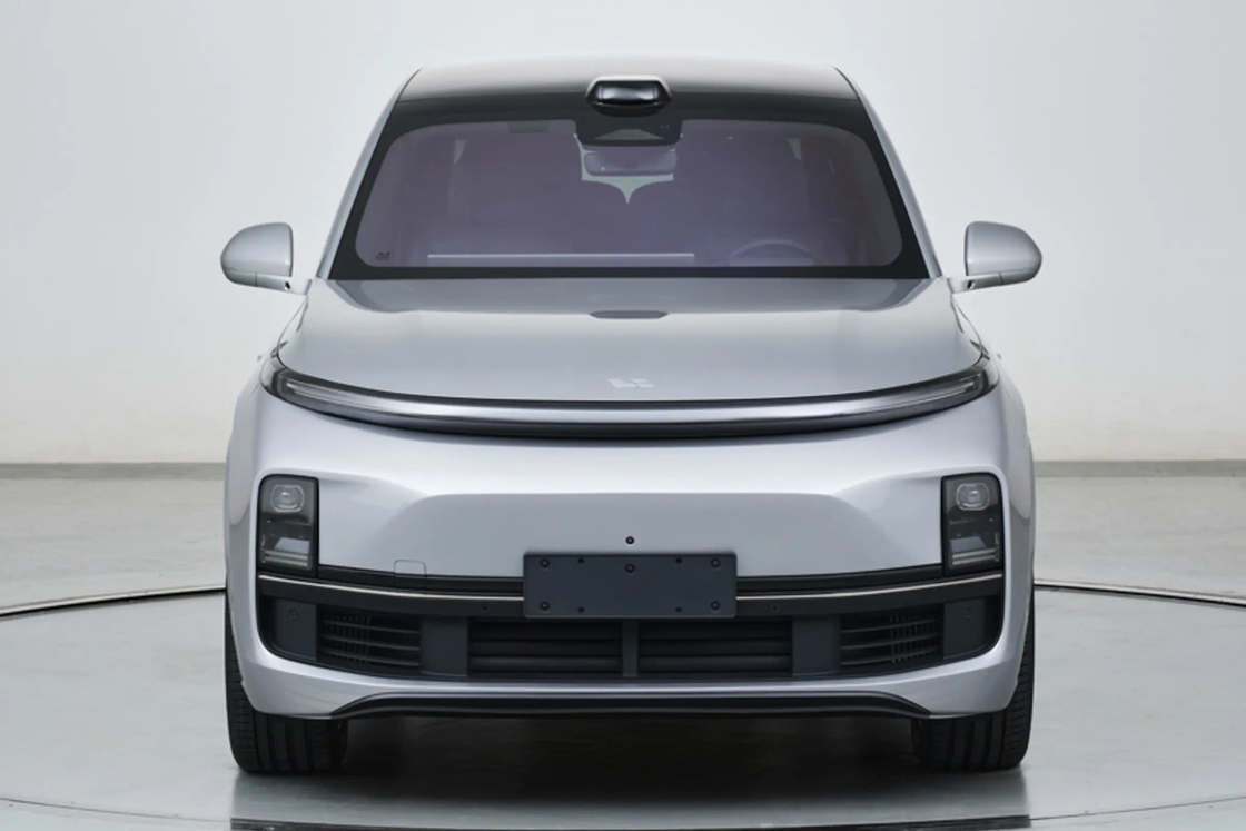 5 درب 6 صندلی L8 Lixiang اتومبیل الکتریکی SUV راننده چپ با 800 کیلومتر فاصله رانندگی