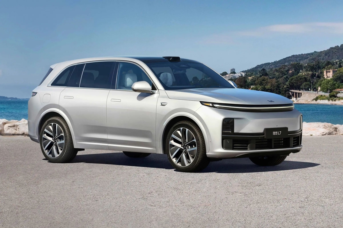 400 کيلومتر برد 180 کيلومتر در ساعت Lixiang L7 ماشين برقي براي SUV متوسط و بزرگ توسط آتو ایده آل