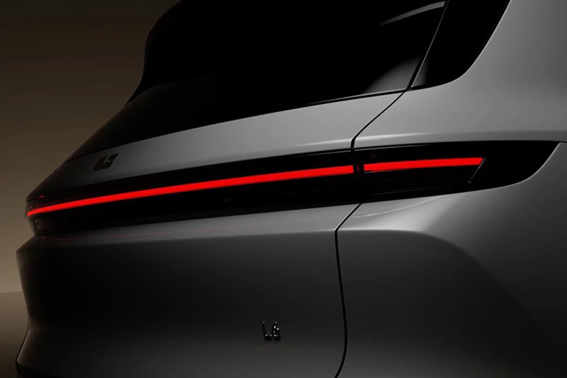 ماشين برقي لي شيانگ L6 SUV با کارايي بالا با 1.5T Range Extender و 1390km Range برای خریداران حرفه اي