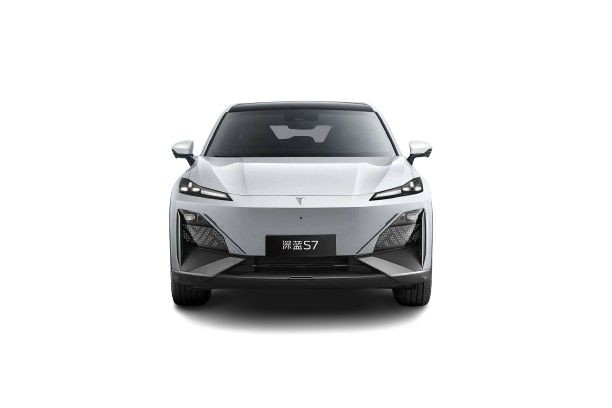 ماشین الکتریکی چانگان متوسط سایز DeepBlue 07 400km Range Drive EV