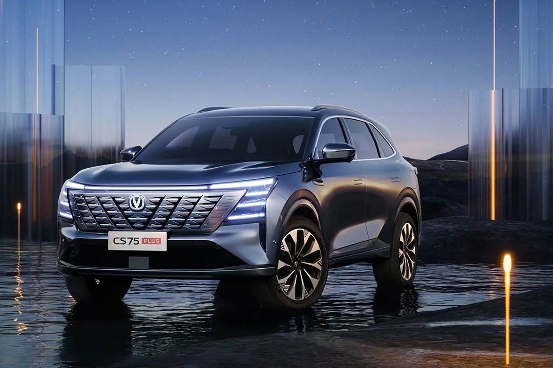 200km/H اندازه متوسط چانگان بنزین اتومبیل بنزین نوع انرژی چانگان CS75 Plus