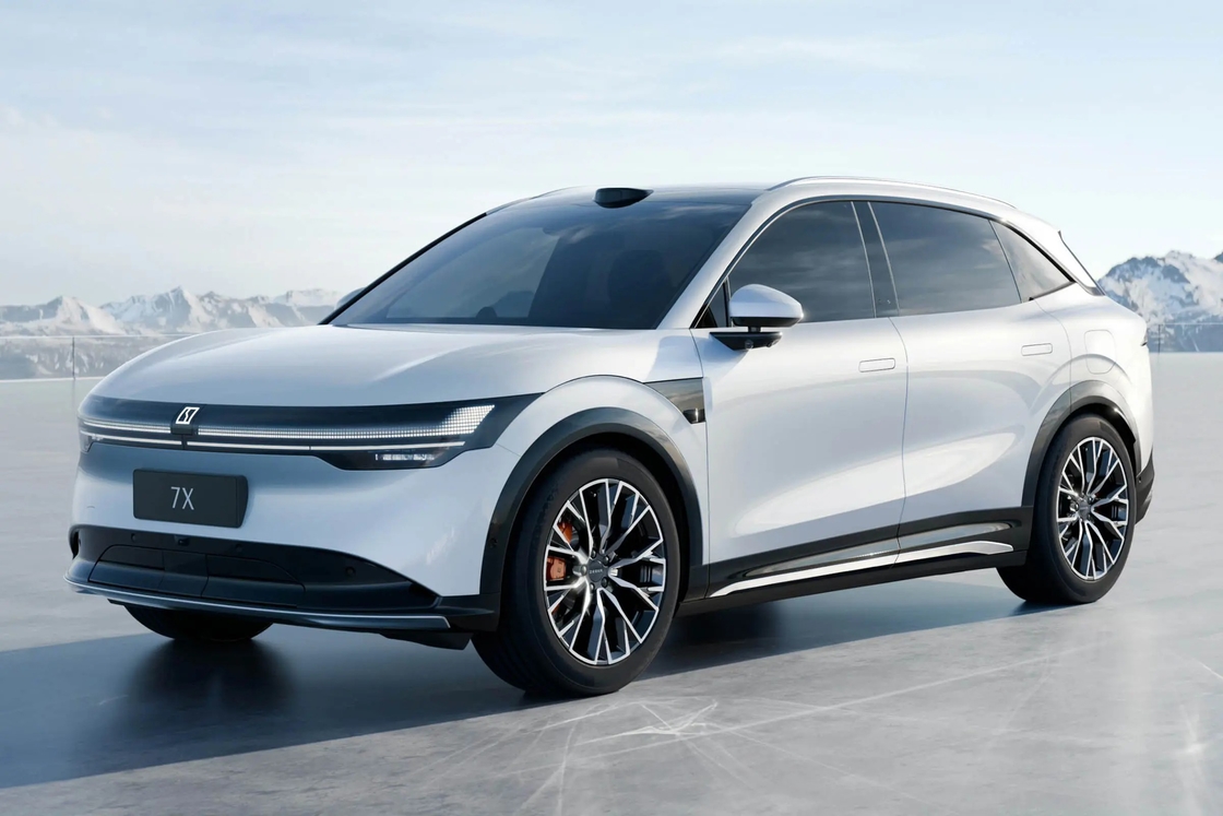 Zeekr 7X 2024 2025 4WD SUV الکتریکی خالص 210km / H سرعت بالا سمت چپ مدل جدید Zeekr 7X ماشین جدید