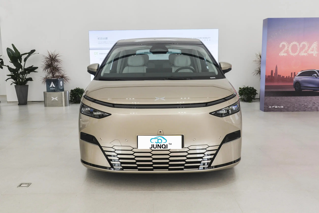 2024 Xpeng X9 702 Ultra Long Range Pro / Max Edition EV 7-seater MPV با 320hp ماشین جدید FWD یورو VI Xpeng X9 از چین