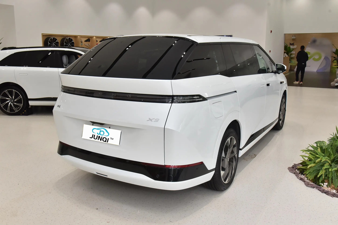 2024 Xpeng X9 MPV خالص الکتریکی 320Ps Ultra Long Range 702 AWD 640km Pro Max با X9 خودرو انرژی جدید
