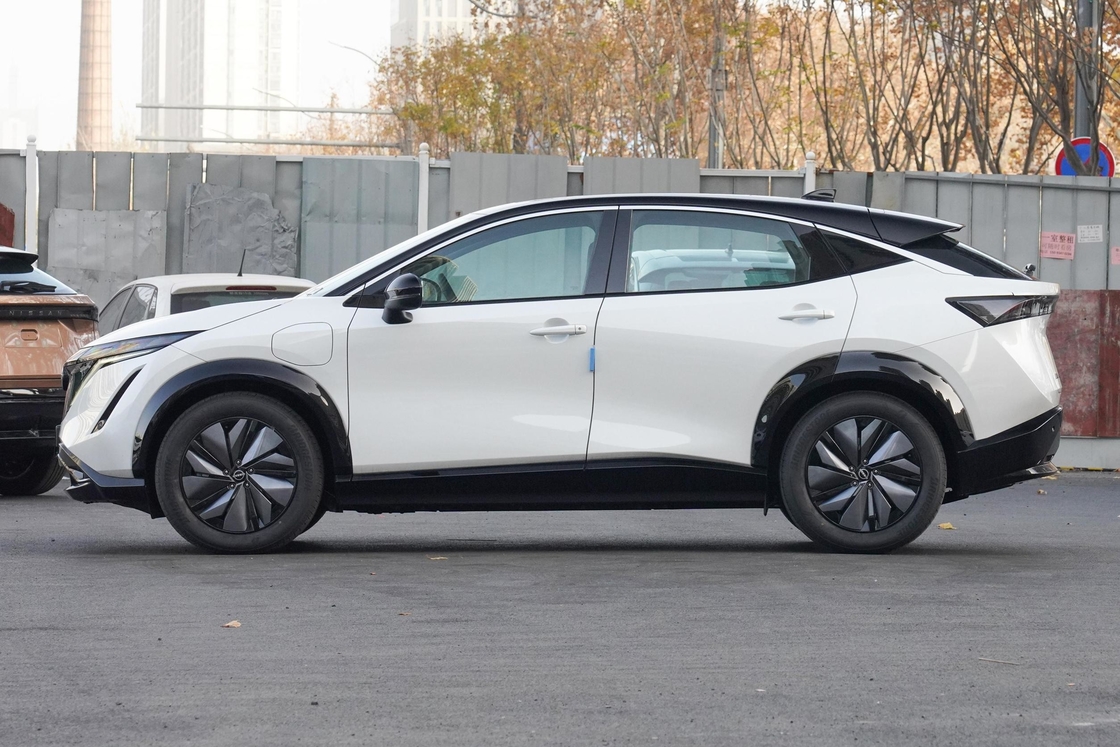 ماشین الکتریکی نیسان آریا ماشین متوسط FWD 4WD باتری لیتیوم ترنری فروشنده ماشین چین