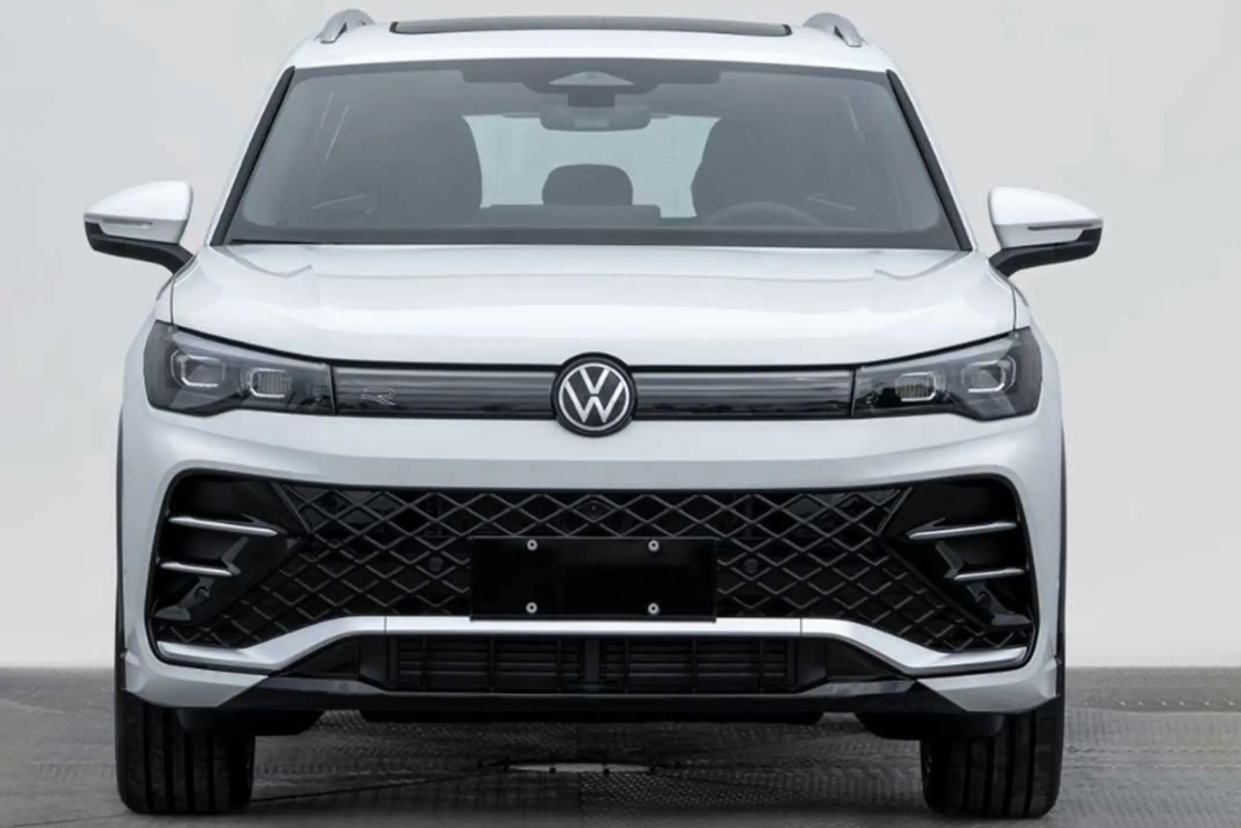 فولکس واگن بنزین کار Tiguan L 2024 مدل فوق العاده 300TSI 2WD نسخه Longteng اندازه بزرگ و جو قدرتمند