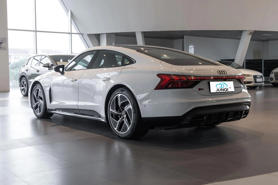 FAW AUDI RS E-Tron Gt 495km اتومبیل الکتریکی بزرگسالان وسایل نقلیه انرژی جدید آئودی RS E-Tron Gt