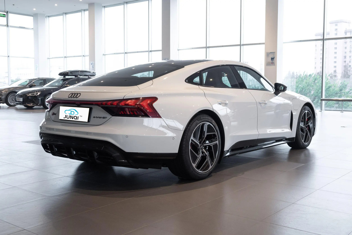 FAW AUDI RS E-Tron Gt 495km اتومبیل الکتریکی بزرگسالان وسایل نقلیه انرژی جدید آئودی RS E-Tron Gt