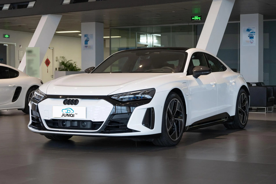 FAW AUDI RS E-Tron Gt 495km اتومبیل الکتریکی بزرگسالان وسایل نقلیه انرژی جدید آئودی RS E-Tron Gt